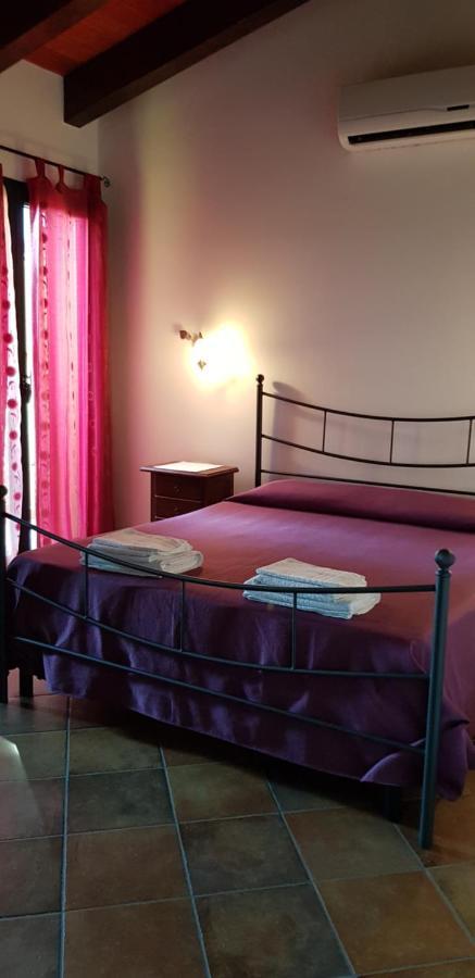 Bed and Breakfast Bed & Breakfast S' Accorru SantʼAntìoco Exterior foto